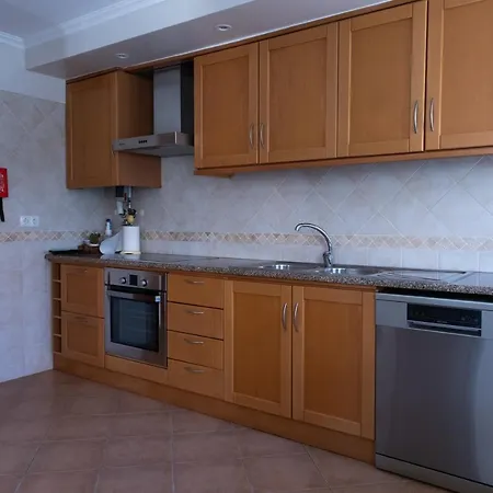 Проживание в семье Berlenga House Praia da Lourinha